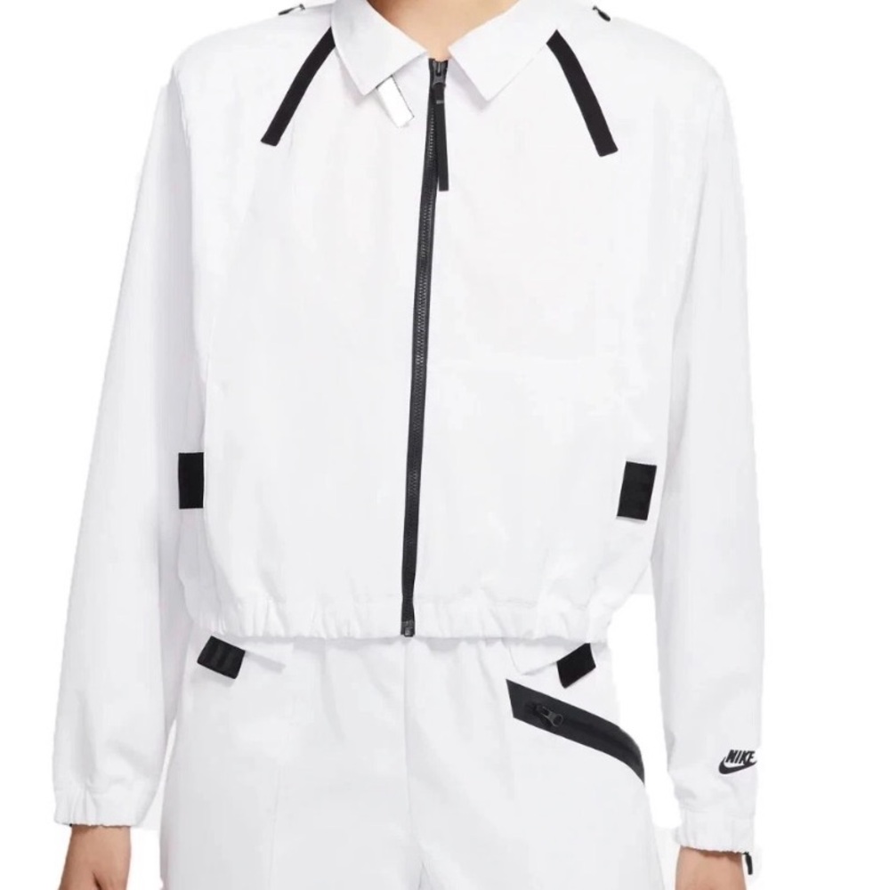 NIKE TECH PACK Dri-Fit White Black Zip Front Padded Shoulders Jacket Size S